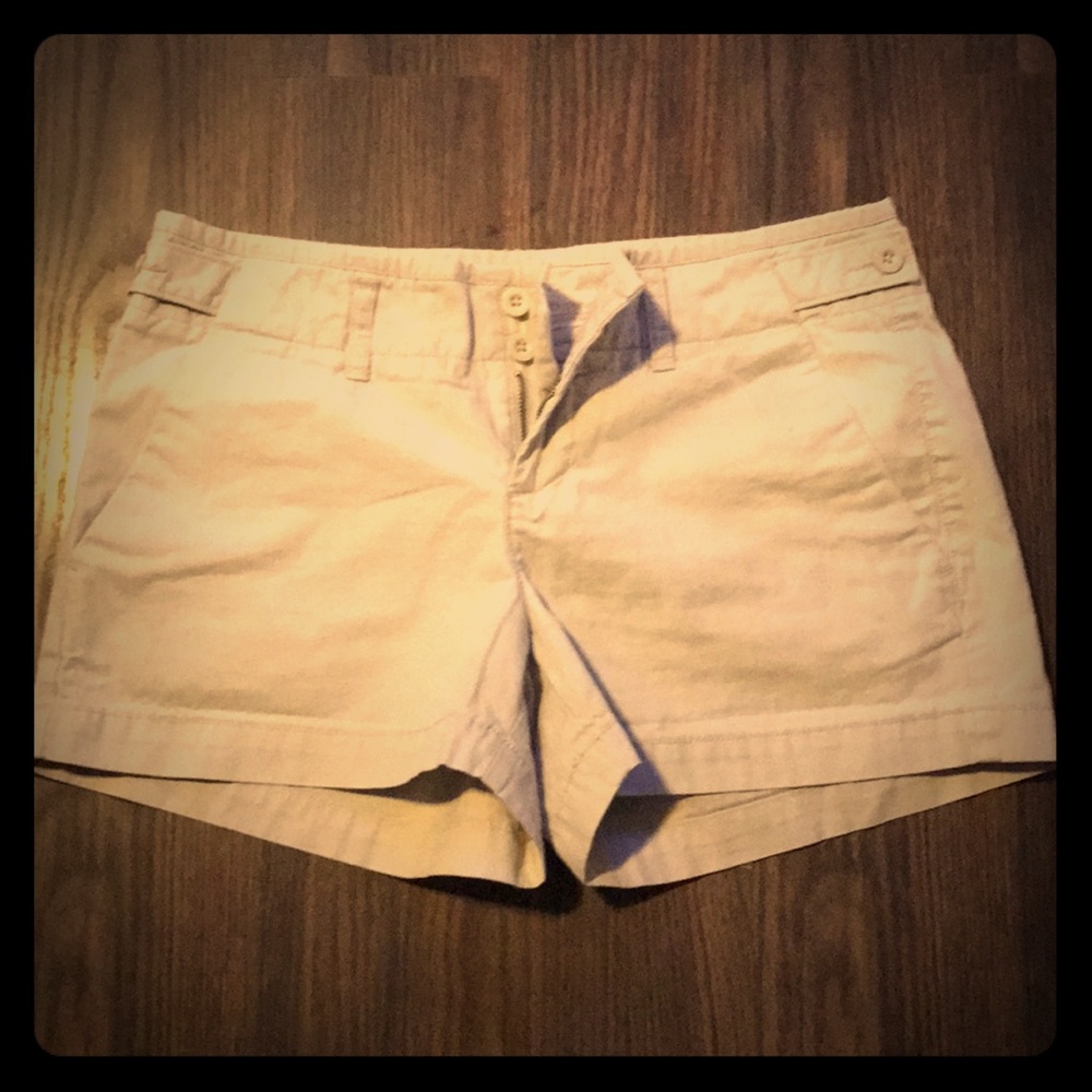 Gap Favorite Chino flap pocket shorts
